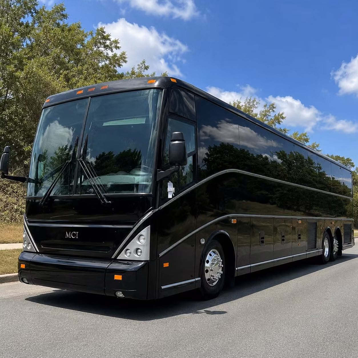 employee shuttle services keep your clovis workforce moving every day